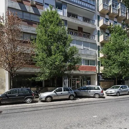 Apartment Lovely & Modern In The Center Lisbon