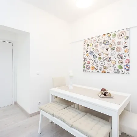 Lovely & Modern In The Center Lisbon